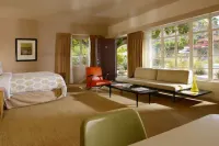 The Hideaway- 21 and over Hotels in Palm Springs
