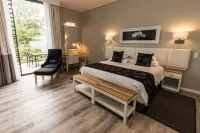 Royal St Andrews Hotel by Mantis - Family