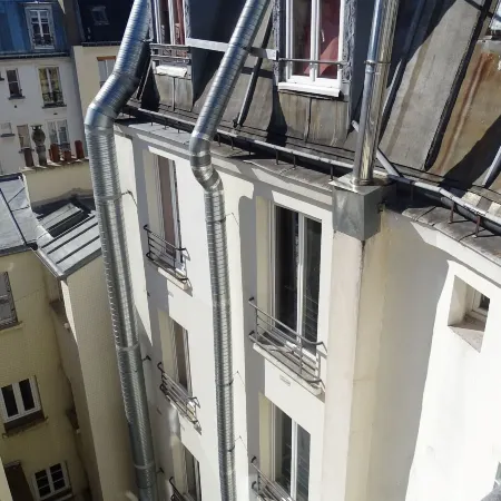 Hipotel Paris Voltaire Bastille Отели рядом с достопримечательностью «Улица Лапп»
