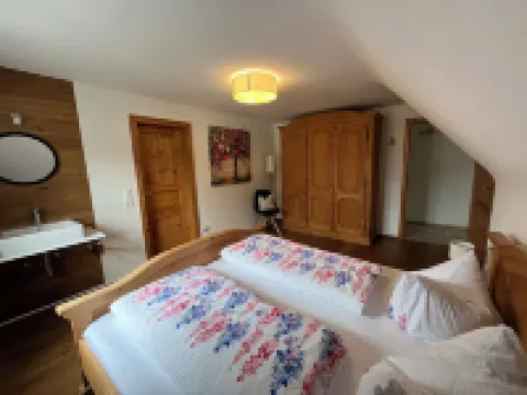 Large, sunny apartment in the middle of the southern Black Forest in a quiet location