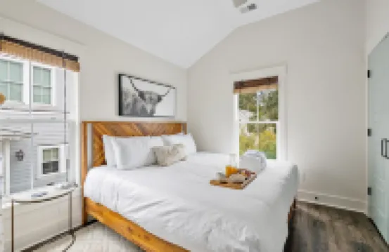 Modern Amenities and Outdoor Shower Delight - Cozy Coastal Retreat