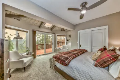 Mountain Haven - Hot tub, Deck, Fireplaces, Wet Bar, Views
