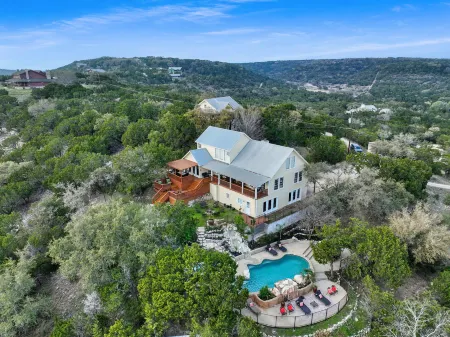 Stunning Hill Country Views and Oasis Pool - Captivating Ranch Retreat