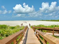 Sweeping Ocean Views and Cozy Balcony - Breathtaking Condo Retreat