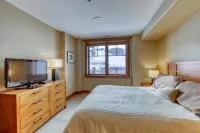 Slopeside Access and Aquatics Center - Luxurious Ski-in Ski-Out Retreat