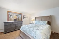 Premier Vacation Rental close to everything, pet friendly, WIFI, tasteful decor