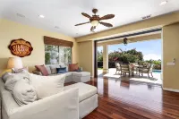 Tropical Oasis with Sparkling Pool and Outdoor Fun - Elegant Retreat