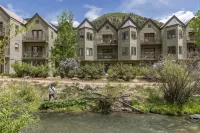 Direct River Access and Saltwater Pool - Elegant Outdoor Haven