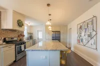 Private Backyard and Modern Comforts - Charming Historic Retreat Hotels in Saint Charles