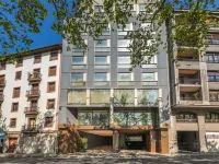 Barceló Bilbao Nervión Hotels near Zubizuri