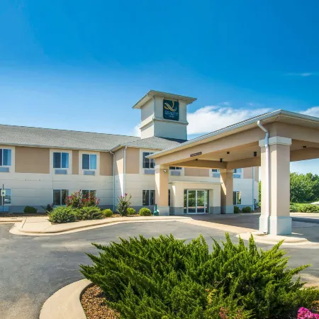 Quality Inn Parsons North