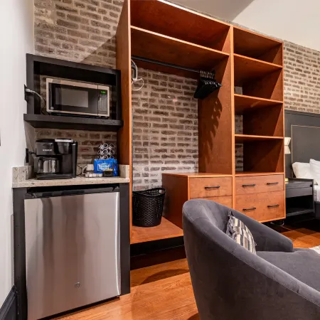 Chic Studio 2 Blocks to Bourbon St | The Mayfair