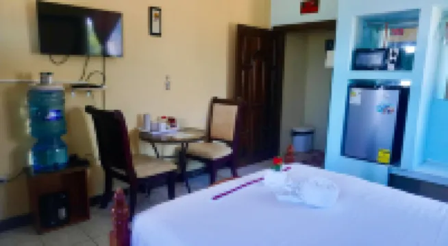 See Belize SeaView Studio w Balcony & Pool Near Airport, Restaurant, Bar &Casino