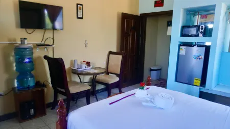 See Belize Tranquil SeaView Studio with Balcony, Pool, Deck & Kitchenette 2nd FL