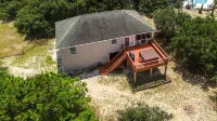 Immaculate Family-Friendly Canal Front Vacation Home in Outer Banks 4x4 Area