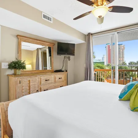 Pelican Beach 217