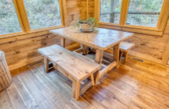 Hot Tub and Firepit with Gorgeous Mountain Views - Cozy Charming Cabin