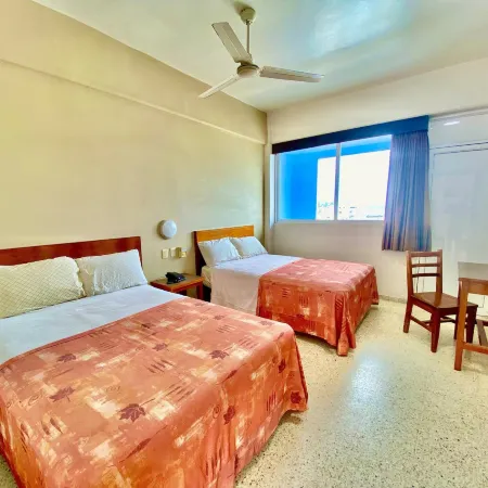 Hotel Delfines - a 2 Calles del Acuario Veracruz