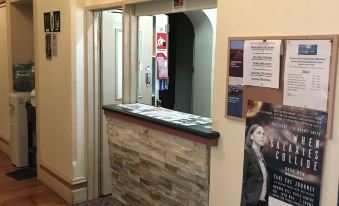 The Lodge Outback Motel