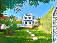 Luxury 4BRs Villa in Hurghada with a Private Heated Pool - Villas