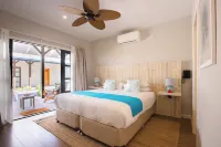 Le Nautique Waterfront Hotel la Digue