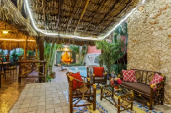 Casa Del Maya Bed & Breakfast