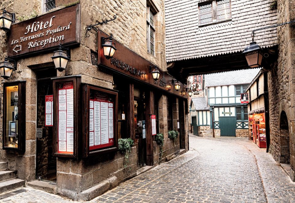 3. 레 테라세 플라..