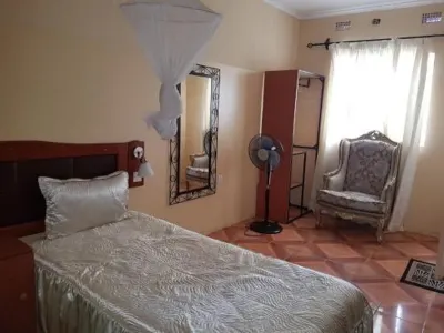 Zuus Lodge & Tours Hotels in 