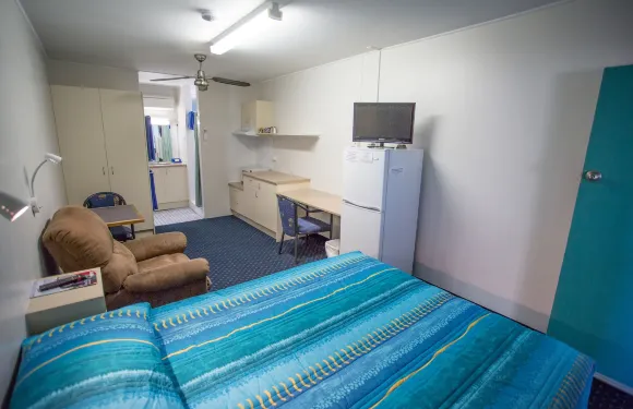 第四大道汽車旅館