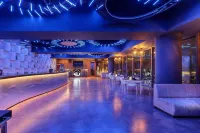 Sheraton Grand Bangalore Hotel at Brigade Gateway