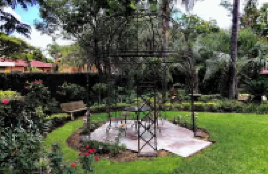Royal Ridge Guesthouse Hotels near Waterkloof (FAWK) - WKF