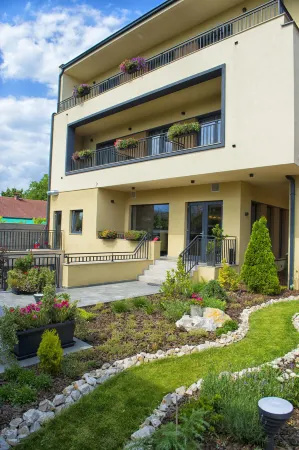 Pensiunea Nora Prestige Отели в г. Тимишоара