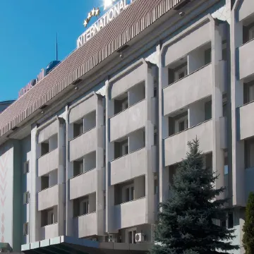Международная Гостиница Астана Отели рядом с достопримечательностью «Ботанический Сад»