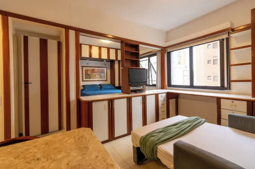 트레스 디 줄로 플래츠 - 자르딩