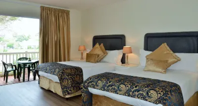 The Estuary Hotel & Spa Hotels near Aphiweyinkosi Store