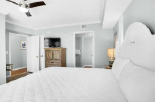 Destin West Bayside Pelican #308