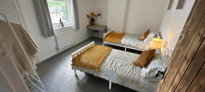 2 Bed-Sleeps 4-Sea View-Pet Friendly-Parking Hotels in Llanelli