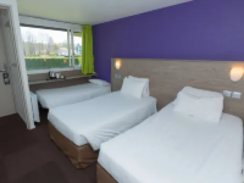 Kyriad Chantilly Sud - Luzarches Hotels in Val-d'Oise