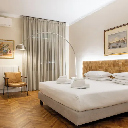 Pier Capponi 17 Rooms & Suites