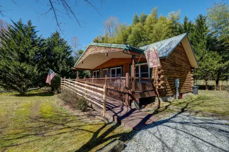 Cobb Creek Cabins