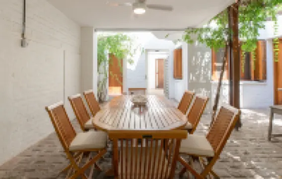 由Vilvey旅遊公司的果園客棧