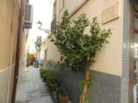 Cavour Rooms