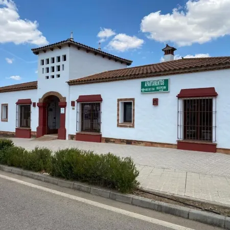 Apartamentos Turísticos - Hostal Los Alisos