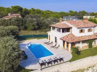 Villa with Pool in the South of Istria - Villaer