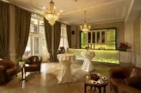 Landgoed Huize Bergen Den Bosch - Vught Hotels in Liempde
