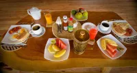 Aardvark Safari Lodge Hotels in Bunyaruguru