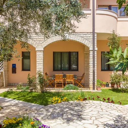 Apartment in Pula Near the Sea