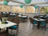Hotel & Restaurant Park Cafe ISA - sarapan