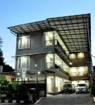 Grand Kebonsari Guesthouse Hotels in Jambangan