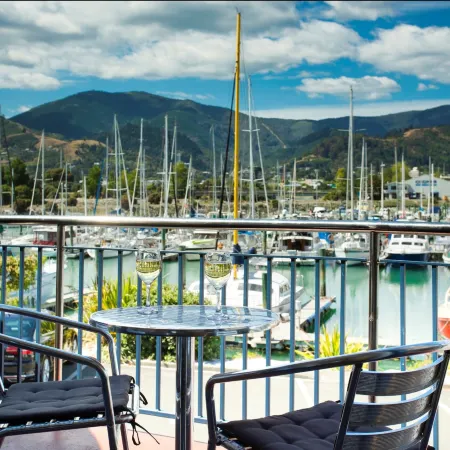 Harbourside Lodge